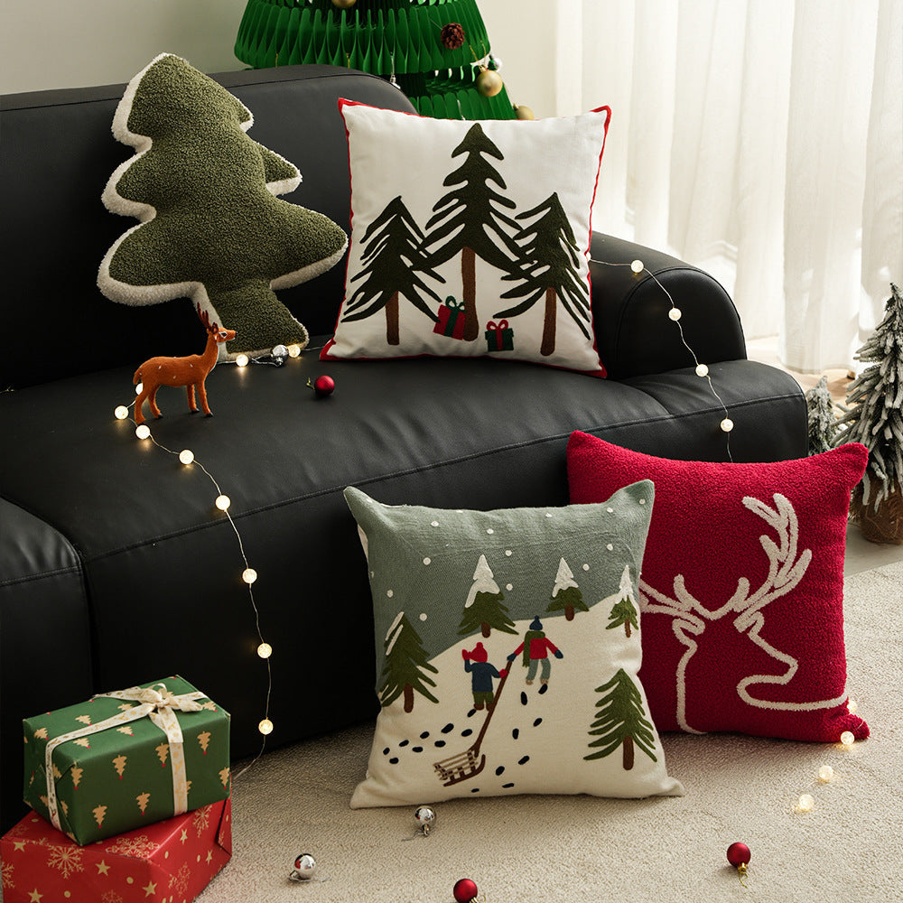 Christmas Snowflake Pillow Cover – Cozy Holiday Cushion for Home & Festival Décor