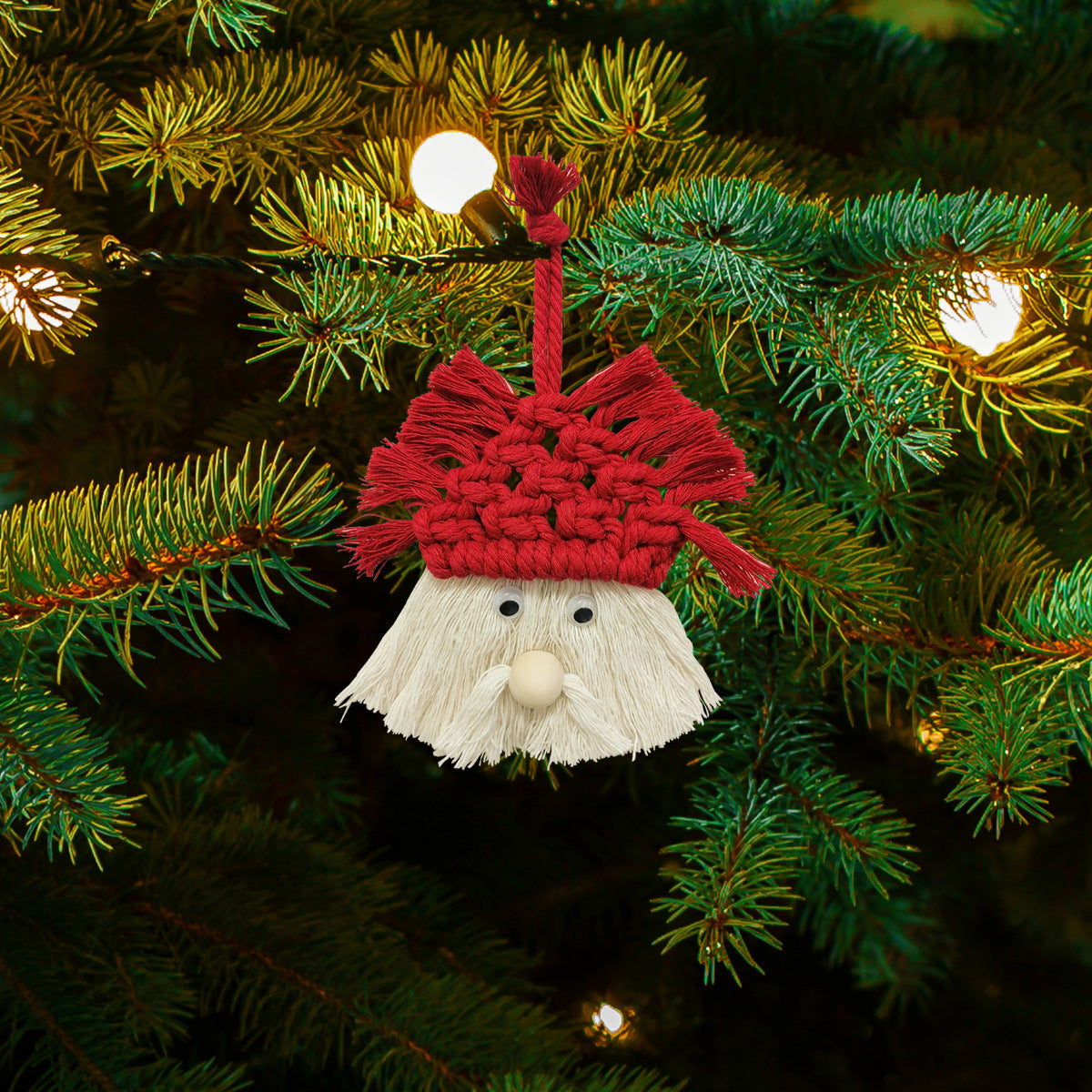 Hand-Woven Christmas Tree Pendant – Rustic Holiday Ornament for Cozy Seasonal Décor